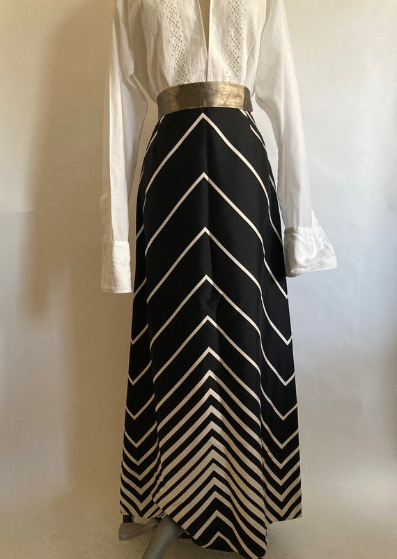 Vintage Kay Unger Black & White Silk Chevron Maxi… - image 4