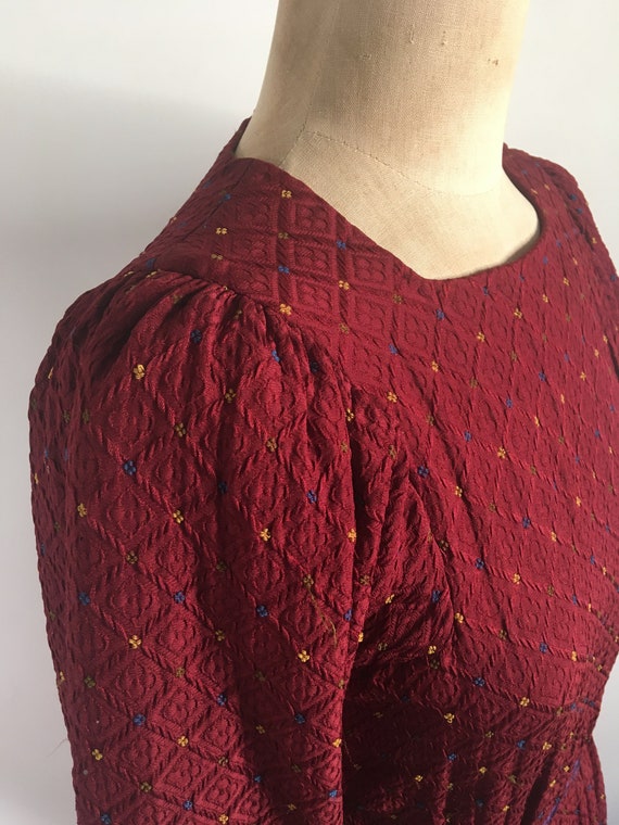 1930s/30s Burgundy Silk Cloque Dotted Insulated W… - image 5