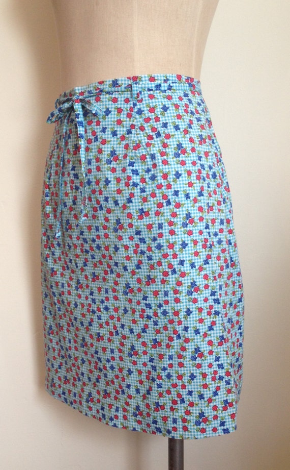 1970s Pretty Floral/Gingham Print Mini Skirt with… - image 2