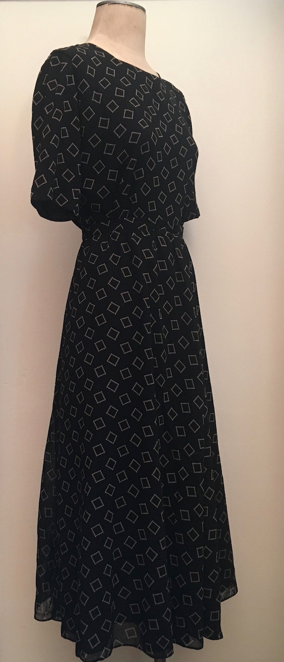 70s (1940's Style) Gold & Black Geometric Print Ra