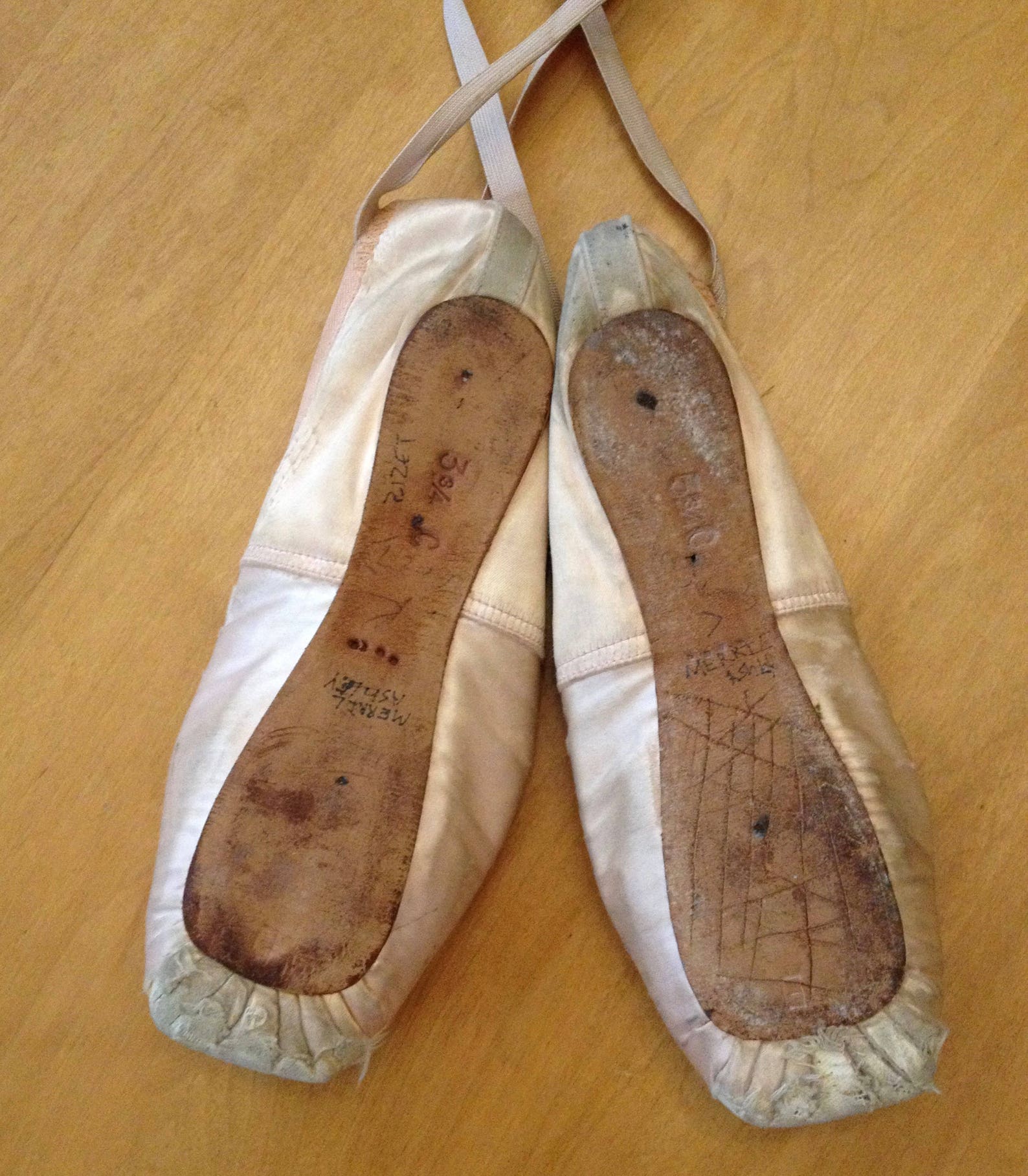 merrill ashley pointe shoes/ballet slippers/toe shoes merrill ashley pointe shoes/ballet slippers/toe shoes
