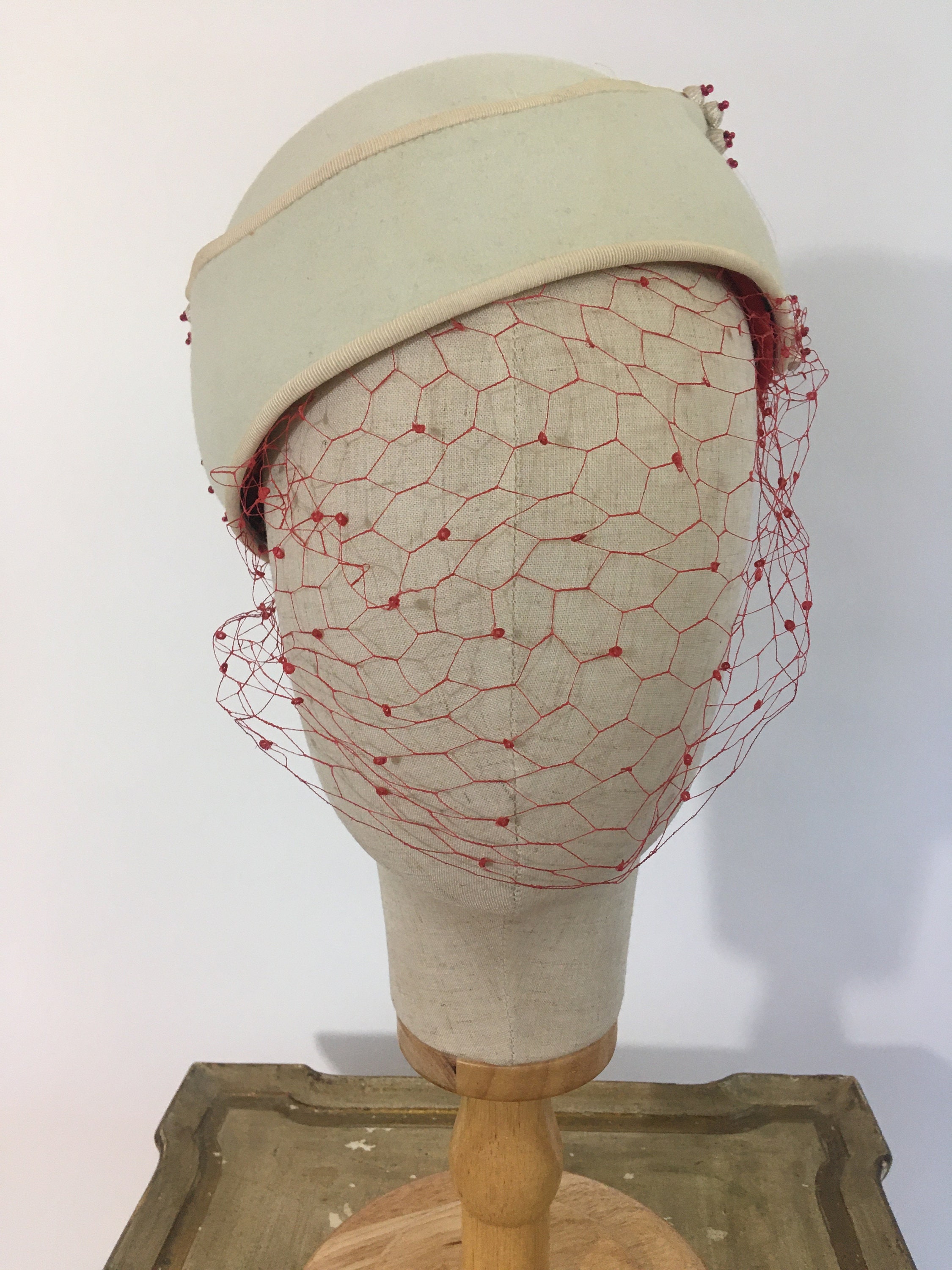 1940s Depinna/saks 5th Avenue Cloud Blue Fascinator Hat With 