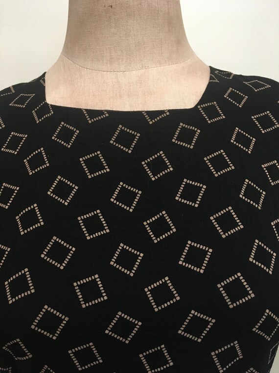 70s (1940's Style) Gold & Black Geometric Print R… - image 5