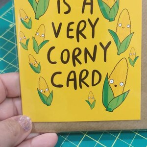 Drôle de carte d’amitié avec Corny Corn par Katie Abey