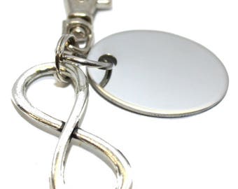 Engraved personalised metal love infinity keyring in velvet gift pouch LT143