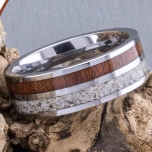 Crematiering - JB Memorials - Natuurlijn Hout / Wolfraamcarbide - Pet Ashes Ring - Crematie Sieraden Ring WR005