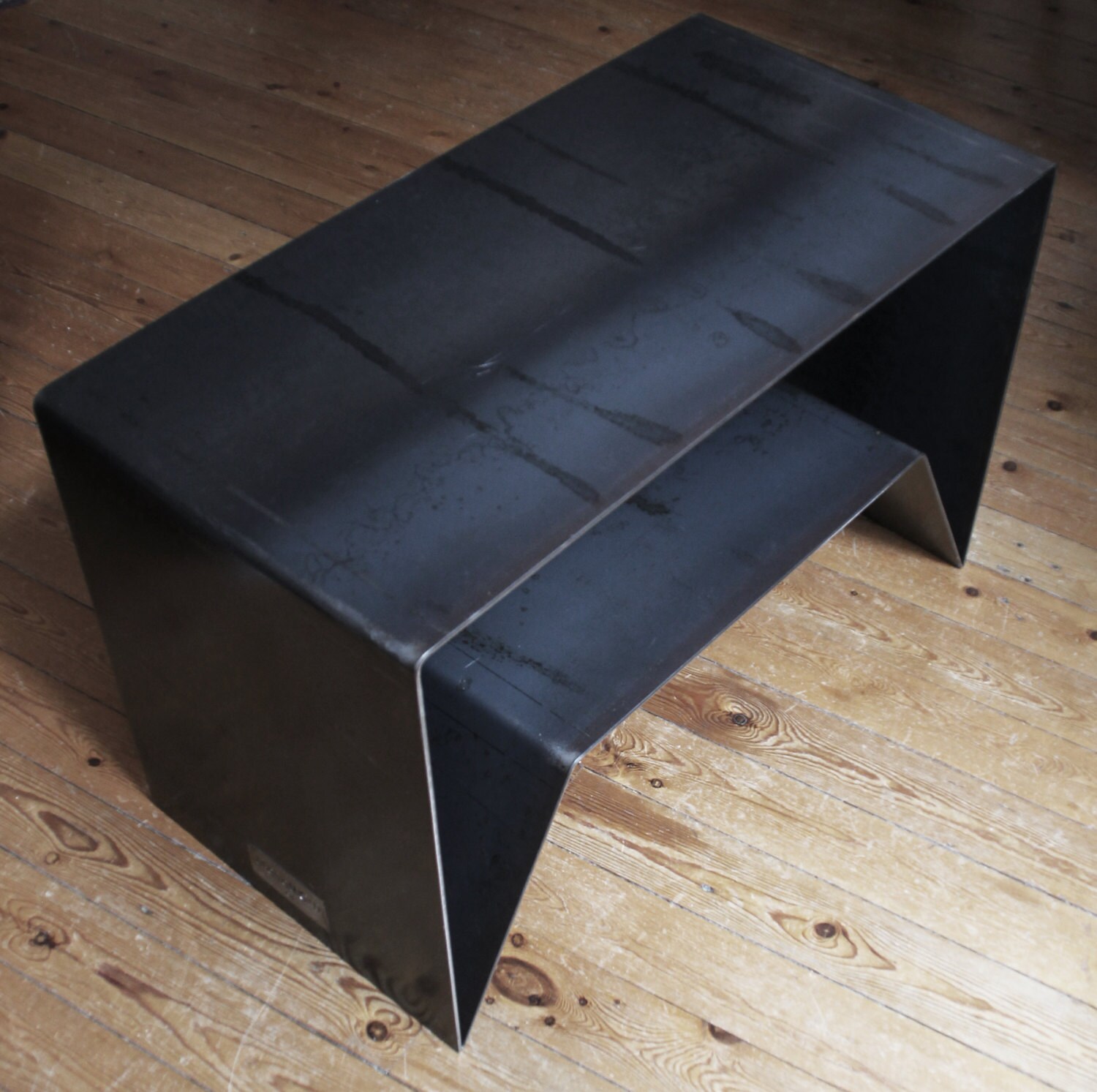 Table Basse Caustik, Série Artisanale de Pièces Uniques Par Ateliercitti