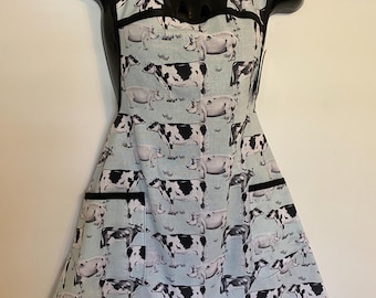 Retro Style Apron - Farm Pig Cow