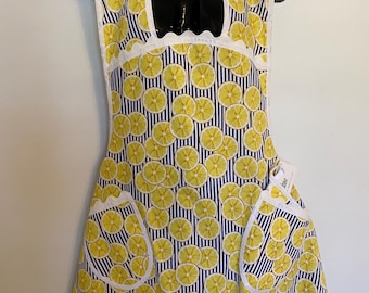 Retro Style Apron - Plus Size Lemons Set
