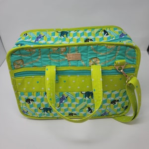 NEW Out to Lunch 2.0 Patterns by Annie Zipper Compartments Lunch Bag Sewing  Organizer Embroidery Organizer PBA231.2 