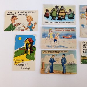 Cartoline comiche Lotto di 7 cartoline artistiche originali vintage del 1938-1970, latrine da spiaggia, cocktail, vecchi francobolli rari, corrispondenza storica, materiale effimero