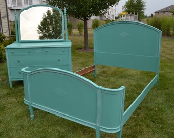 Painted  full/double bed serpentine Footboard.. Headboard/ footboard/ goes with the other blue green pieces