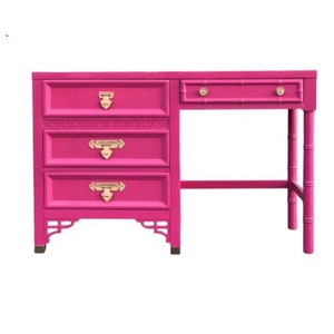 Pink desk . Shangri la by Dixie