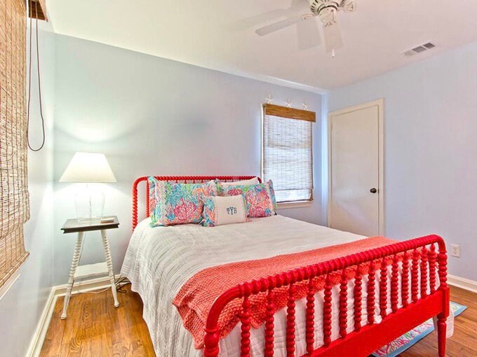 Jenny lind coral sale bed