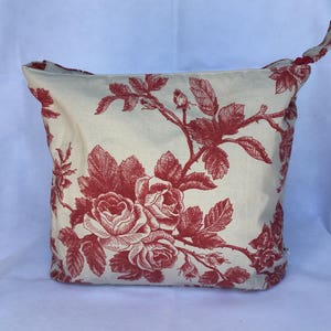 Roses print cosmetics bag, Toiletries bag, Make-up bag, Accessories bag. image 4