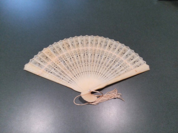 Vintage Celluloid Fancy Folding Hand Fan w/  Intr… - image 2