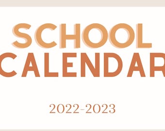 Puede incluir: Un calendario escolar blanco con el texto "SCHOOL CALENDAR 2022-2023" en naranja y marrón. El calendario tiene una encuadernación en espiral en el lado izquierdo y pestañas para cada mes del año escolar.