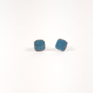 Turkoois emaille oorknopjes, 8 mm vierkant, sterlingzilver