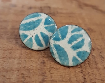 Copper enamel patterned stud earrings in pale blue and cream