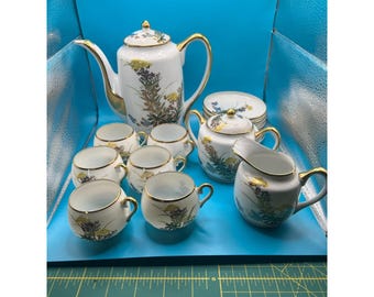 Vintage Kutani  Porcelain Tea Set With Floral & Gold Detailing Japan
