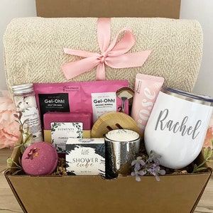 Christmas Spa Box for Women, Hygge Blanket Gift Box for Her, Christmas Gift Box for her, Christmas Gift Box for Girlfriend, Daughter Gift