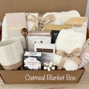 Gift for Mom for Mother's Day, Gift Box for Women, Gift for Her, Gift Basket for Mom, Care Package for First Time Mom, Best Friend, Sister Oatmeal Blanket Box