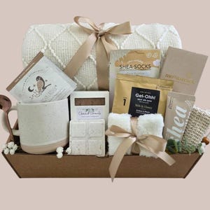 Hug In A Box, Encouragement Gift, Mom Gift Set, Hygee Gift Box, Thinking Of You Box, Cozy Care Package, Self Care Basket, Blanket Gift Box image 1