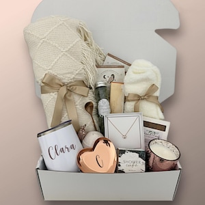 Sweet 16 Birthday Gift Box for Her – Personalized Spa Self Care & Relaxation Set
