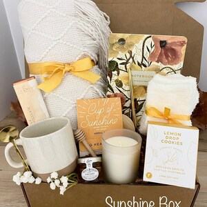 Gift for Mom for Mother's Day, Gift Box for Women, Gift for Her, Gift Basket for Mom, Care Package for First Time Mom, Best Friend, Sister Sunshine Box