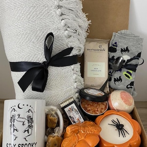 Halloween Gift Box for her with Blanket, Halloween Gift Box for Daughter, Halloween Gift Box with Pumpkin Light, Halloween Boo Box, Fall Box