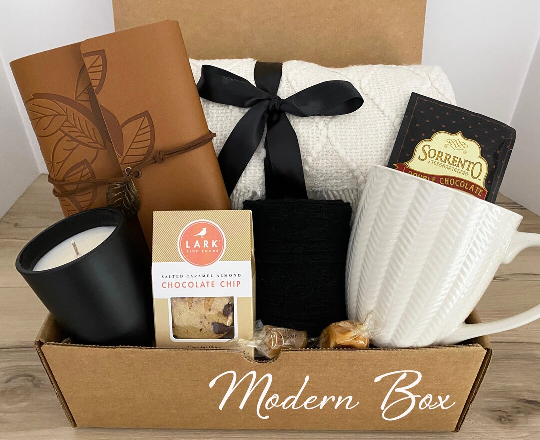 Blanket Gift Box for Friend, Best Friend Gift Box, Spa Gift Set, Send a