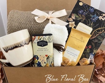 Classy Gift Basket for Women, Cozy Gift Box with Blanket, Socks, Candle, Self-Care Gift Box, Care Package, Gifts for Her for Any Occasion