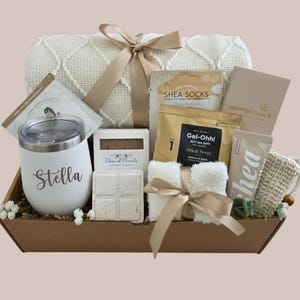 Birthday Gift Box for her, Spa Gift Basket for Women, Personalized Self Care Gift, Best Friend Birthday Gift, Care Package for Women image 1