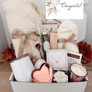 Graduation Gift for 2025, 2025 Graduation Gift Box for her, Graduation Gift for Daughter, High School Graduation Gift Box, Neice Graduation