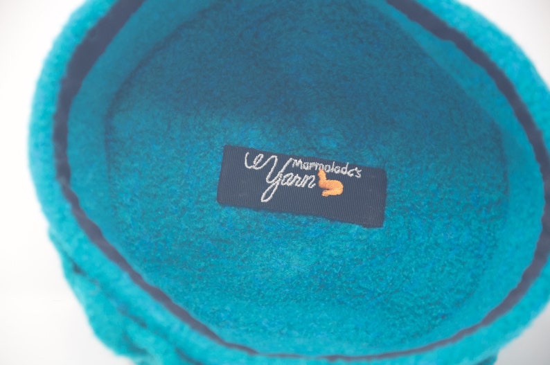 Felted Women's Wool Knit Pill Box Hat Teal Green Distinctive Stem of