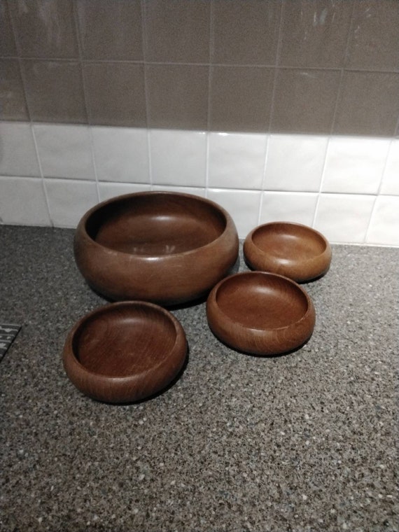 Lovely set of Wooden Bowls