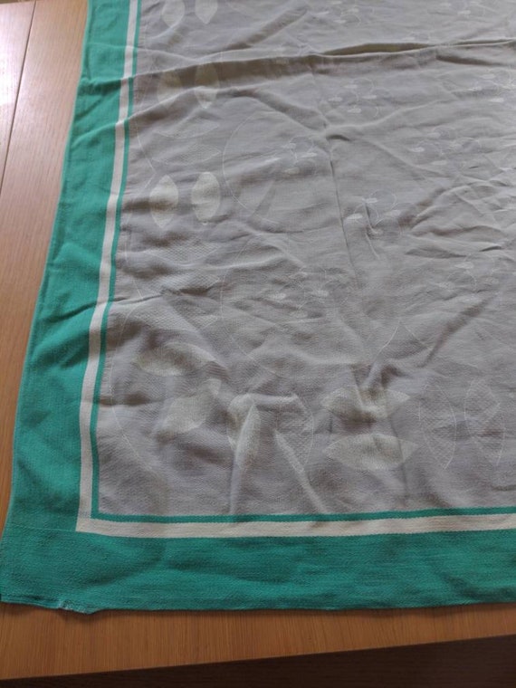 Lovely Vintage Tablecloth green and beige