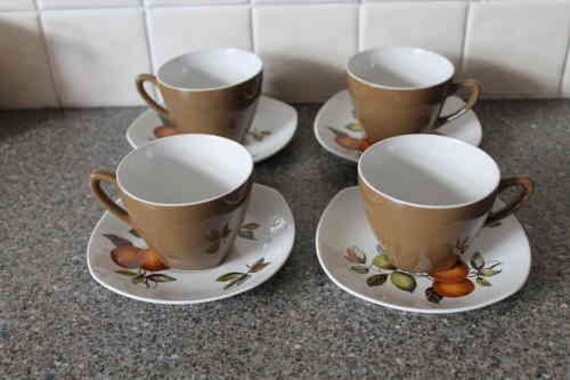 Mid Century 4 cups and saucers