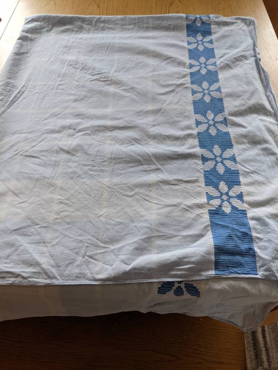 Lovely Vintage Tablecloth White and Blue