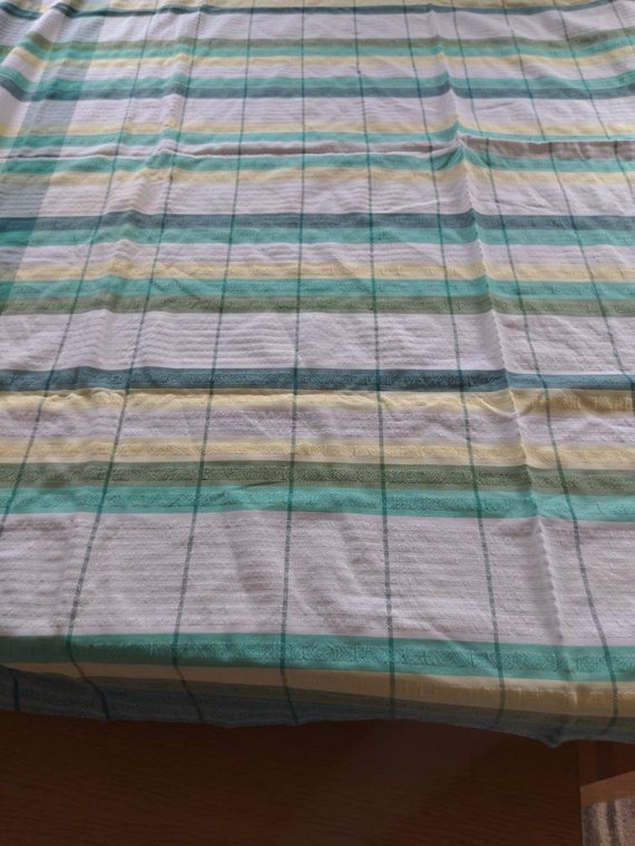 Lovely Vintage Green / Lemon Check Seersucker Square Tablecloth