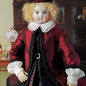 PAPER PATTERN Doll Jacket &quot;The Empress&quot; 15&quot; doll Huret antique reproduction
