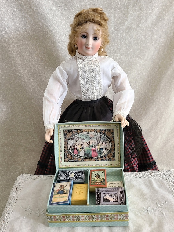Ancien Coffret à Couture Vintage - Idéal Pour Présentation Dinette/accessoires Poupée - France