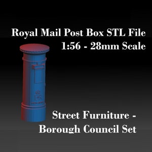 Puede incluir: Una caja de correos roja y azul de Royal Mail con una corona y las letras "ER" en la parte delantera. La caja de correos está a escala de 28 mm y forma parte de un conjunto de mobiliario urbano.