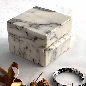 Portagioielli LUXURY G3 vero marmo Calacatta ARABESCATO, scatola collana,fedi matrimonio, fidanzamento. immagine 8