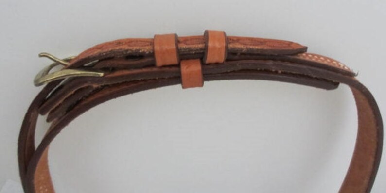 vintage tooled leather western Ceintures leather belt. Size 24 image 4