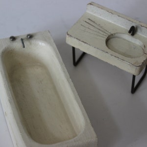 Vintage Bathroom Doll House Furniture Wood Painted Miniature White Bathtub and Sink with Drainboard Vintage Furniture