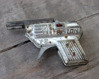 Vintage Piston Cap Gun Tin Toy Gun Mini Y.S. Kid's Play Gun Children's Retro Tin Toy