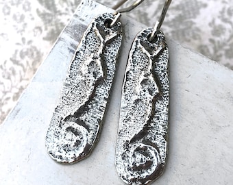 Pendientes de serpiente, pendientes colgantes hechos a mano, 3,8 cm de largo, elaborados artesanalmente, dijes fundidos a mano, peltre, artesanales, metal 135-EP