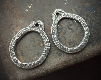 Rustic Ring Charms, 25mm, Aged Finish, Connectors, Handcrafted Jewellery Making Components, Pewter Handmade Supplies, DIY, Artisan, 65-CD