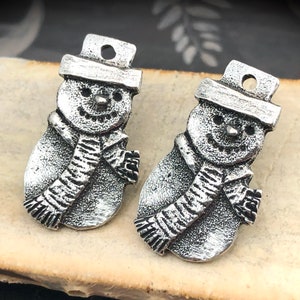 Adornos de muñeco de nieve, acabado pulido, peltre, Navidad, hechos a mano, artesanales, fabricación de joyas, componentes, metal fundido a mano
